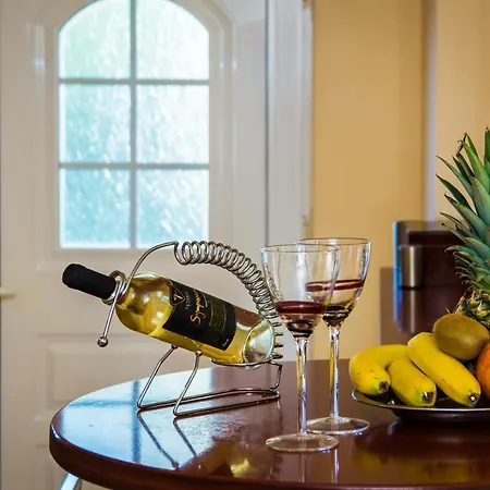 Ferienhaus Rose Garden House *