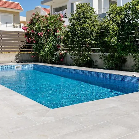 Rose Garden House Kremastí