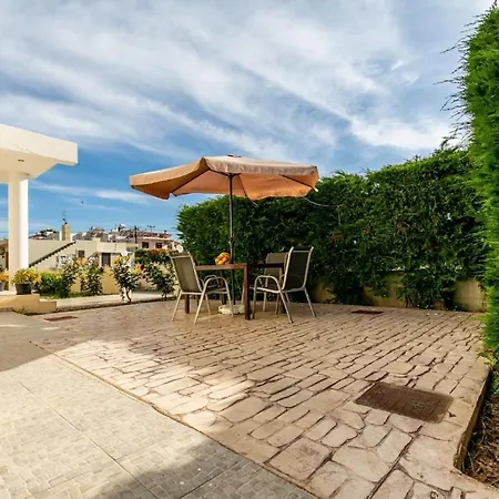 بيت للعطل Rose Garden House *