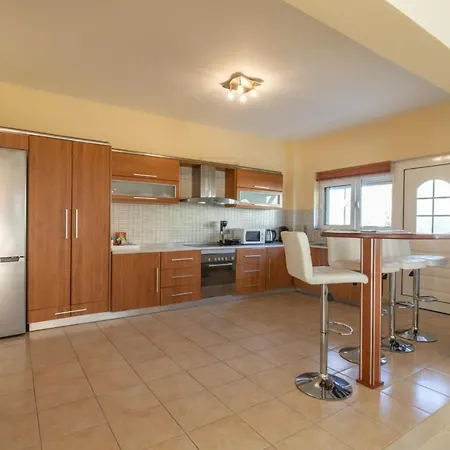 Rose Garden House بيت للعطل