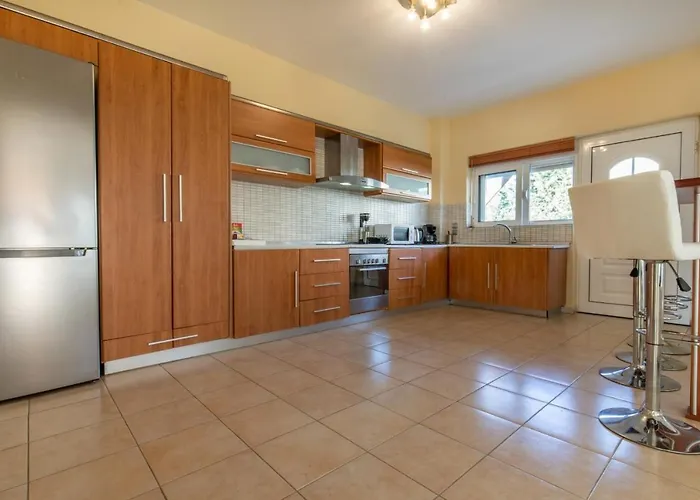 Rose Garden House * Kremastí